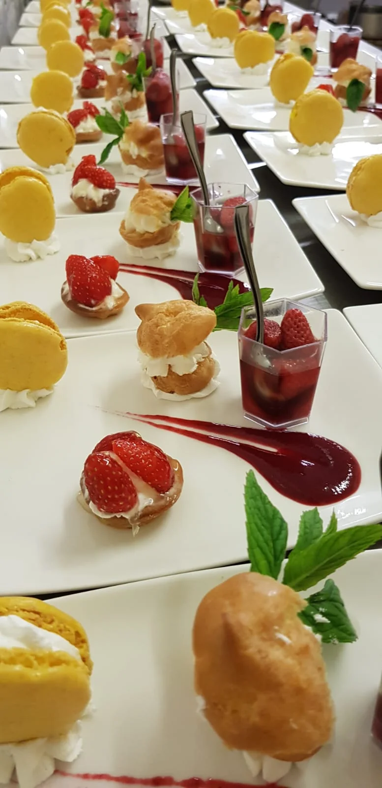 Restaurant Du Guillec Restaurant Plouzevede Restaurant Du Guillec Dessert Image 25